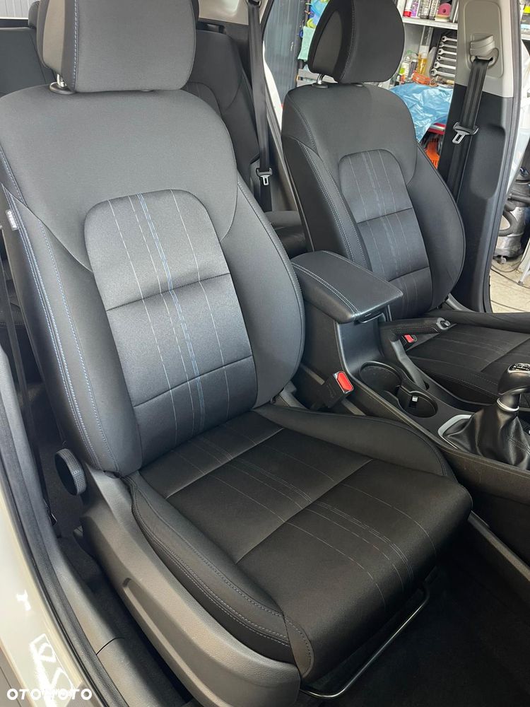 Hyundai Tucson blue 1.6 GDi 2WD Navi - 31