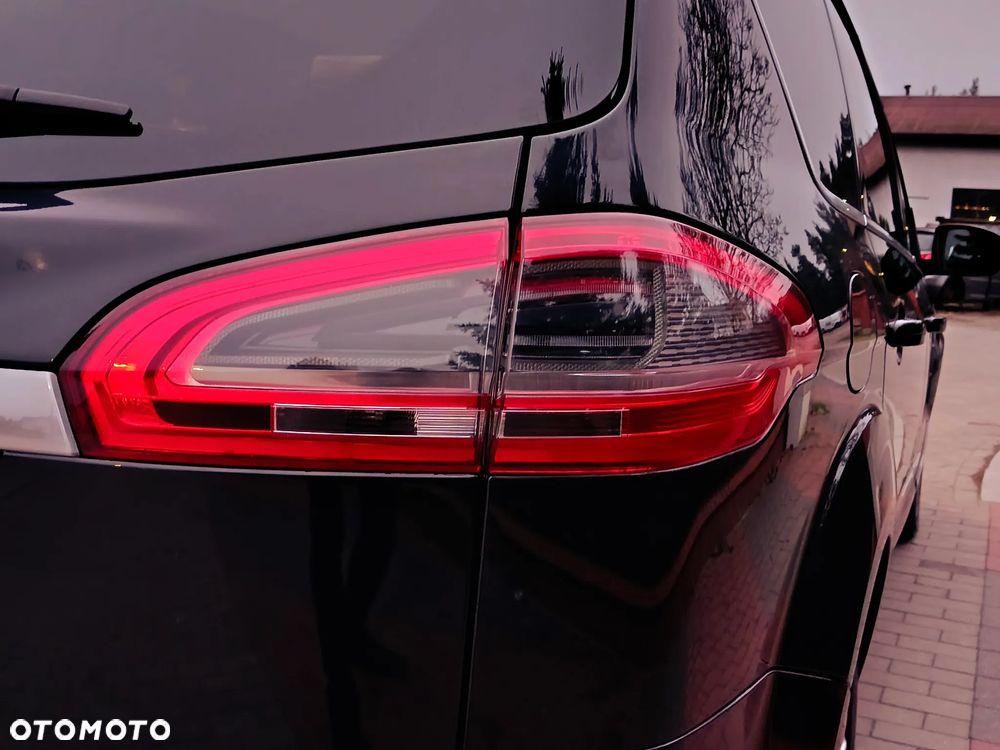 Ford S-Max 2.0 TDCi Titanium - 10