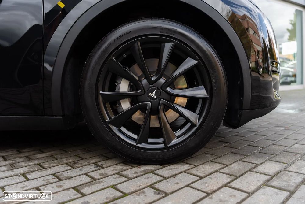 Tesla Model Y RWD - 27