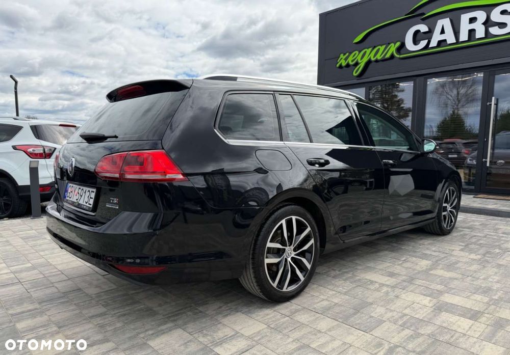 Volkswagen Golf - 32