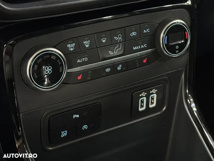 Ford EcoSport - 21