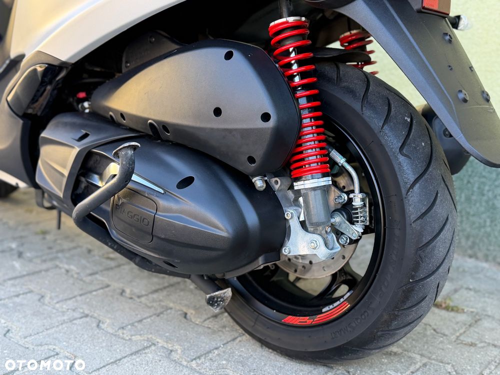 Piaggio MP-3 - 22
