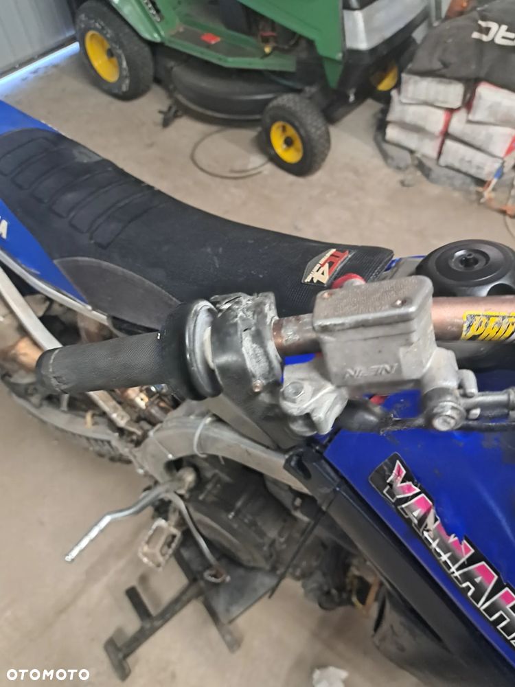 Yamaha YZF - 6