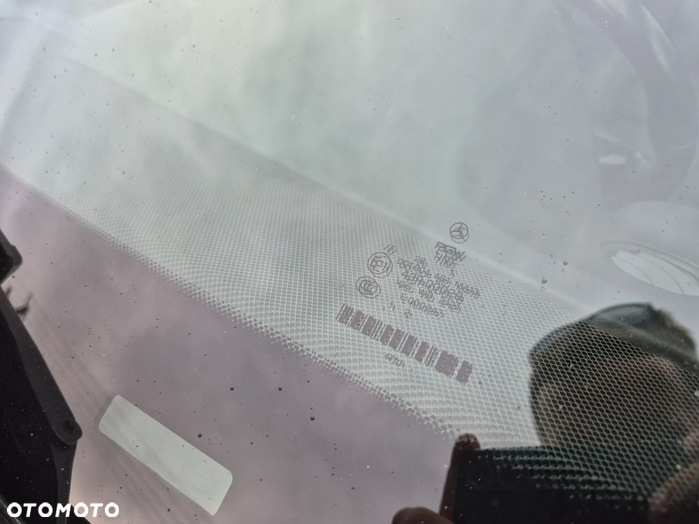 Mercedes-Benz Klasa C 180 BlueEFFICIENCY Avantgarde - 23