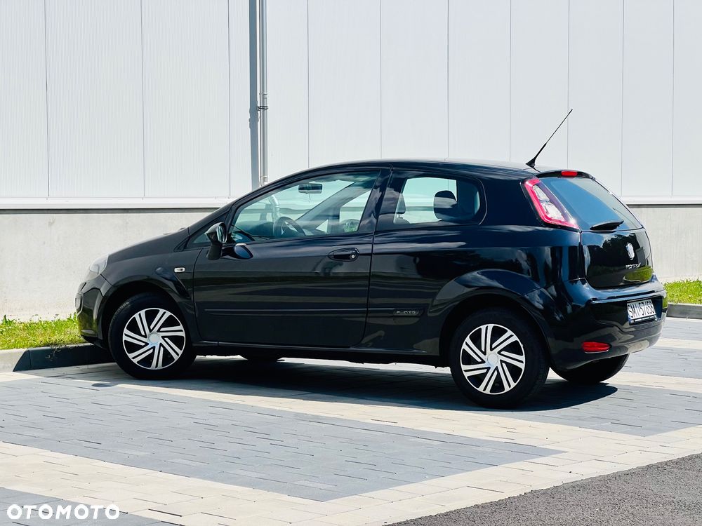 Fiat Punto Evo 1.4 8V Active - 16