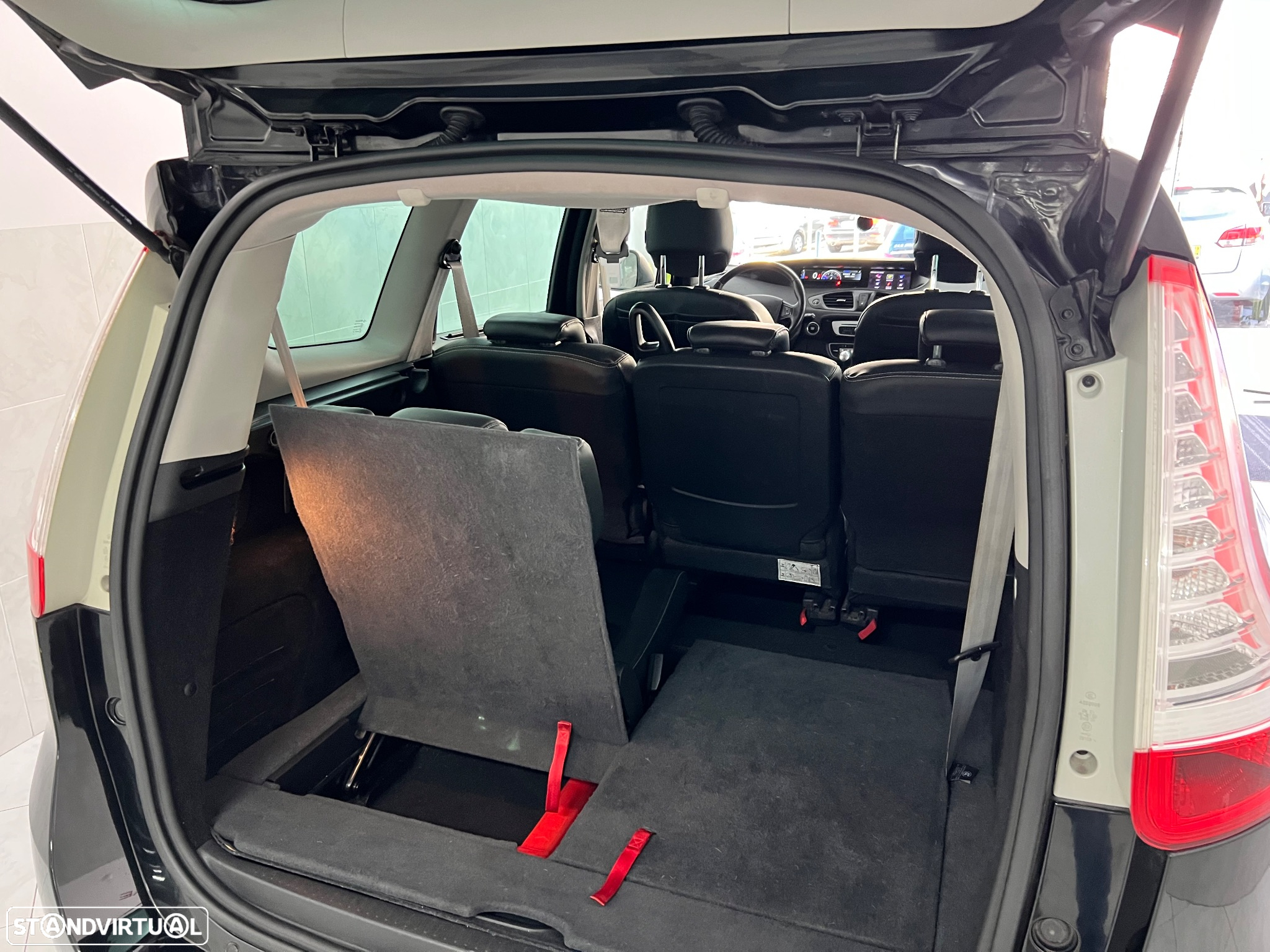 Renault Grand Scénic 1.5 dCi Bose Edition SS - 32