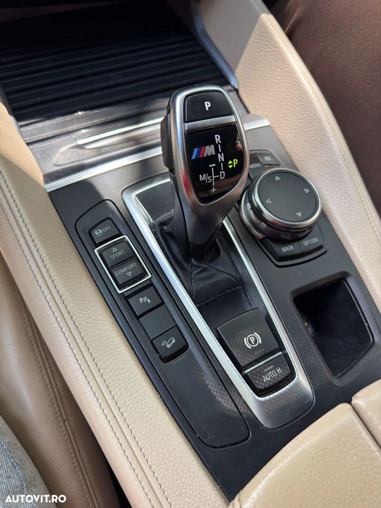 BMW X6 M M50d - 12