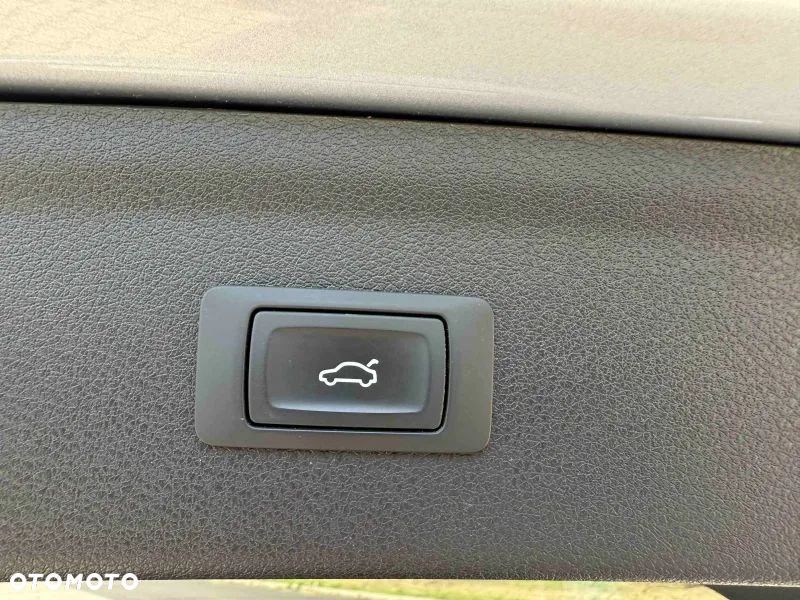 Audi Q3 2.0 TDI quattro S tronic - 31