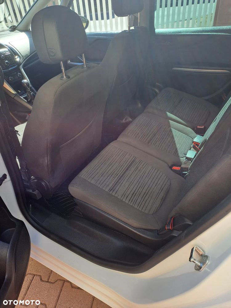 Opel Zafira - 8