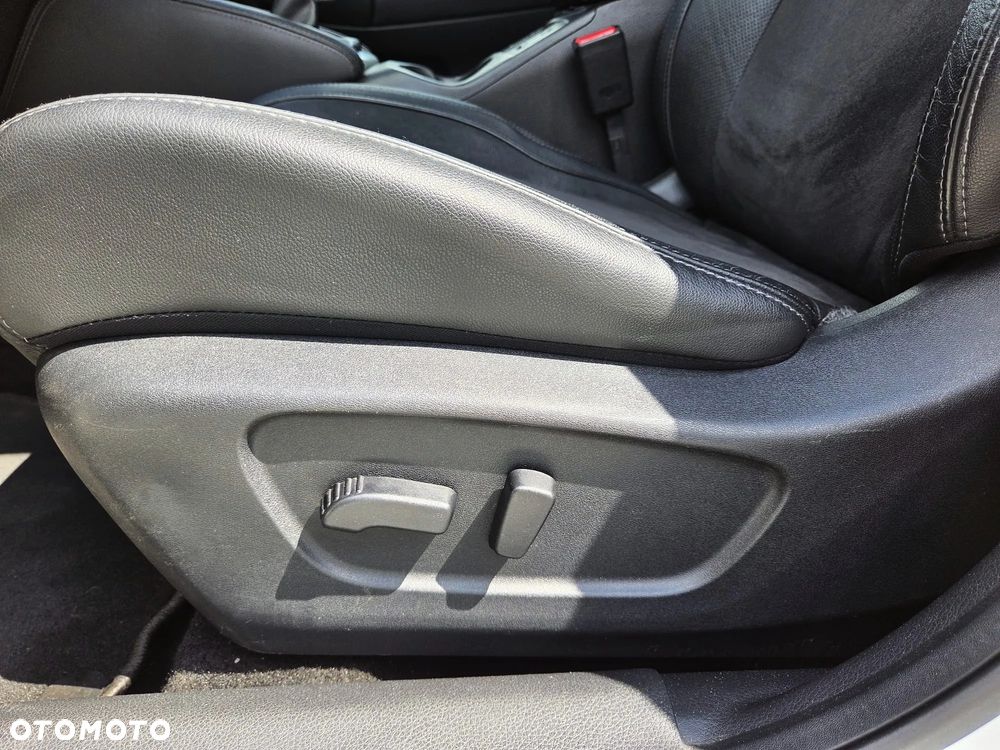 Nissan Qashqai 1.6 DIG-T N-Vision - 22