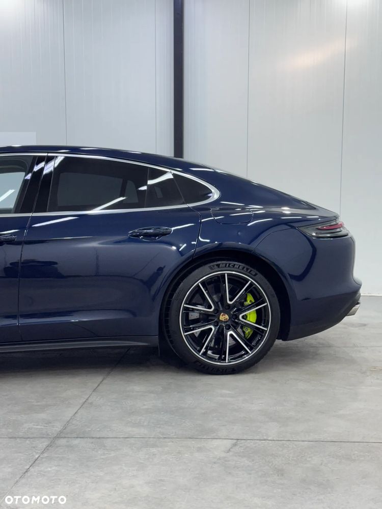 Porsche Panamera Turbo S - 9