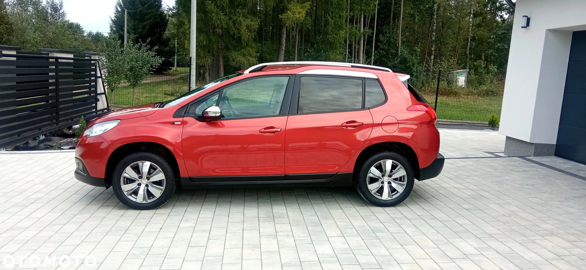Peugeot 2008 1.2 Pure Tech Style S&S - 4