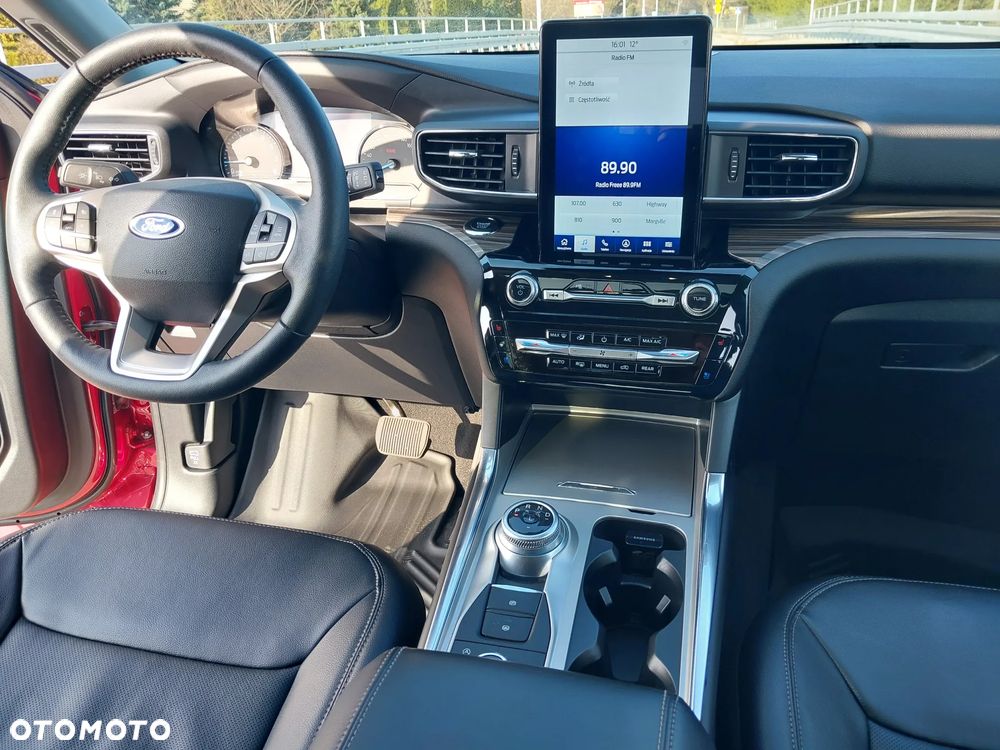 Ford Explorer - 20