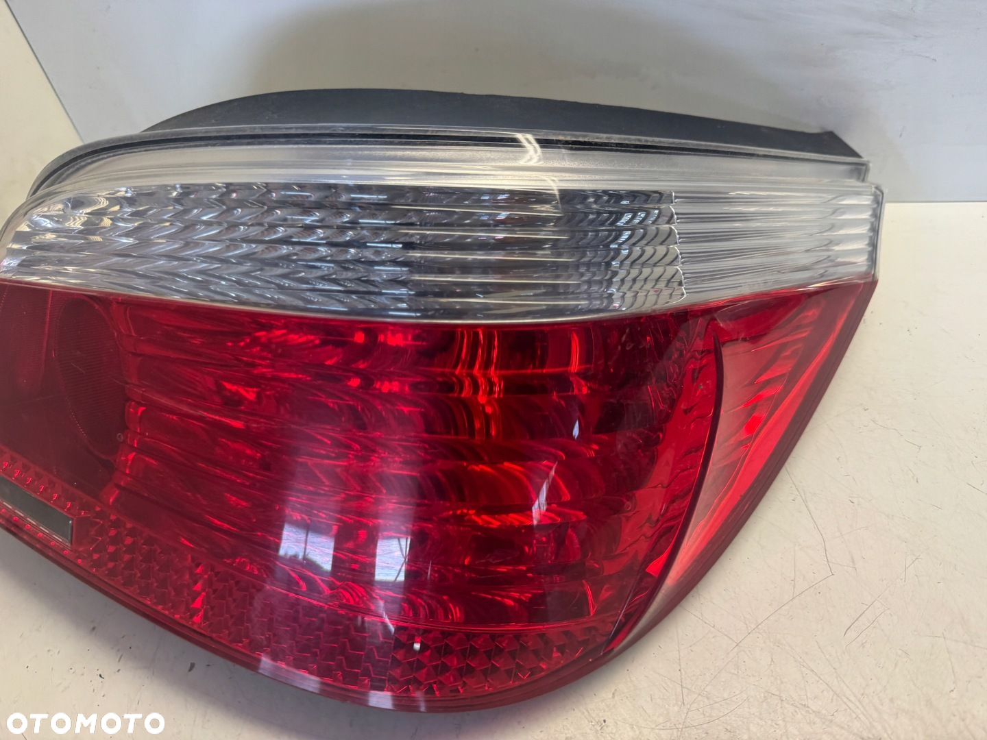 BMW E60 LAMPA PRAWY TYŁ 7165738 - 3