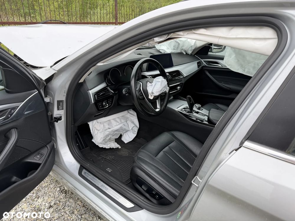BMW Seria 5 530d xDrive Sport Line - 21