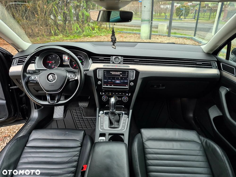 Volkswagen Passat 2.0 TDI SCR (BlueMotion Tech) 4Motion D Highline - 25