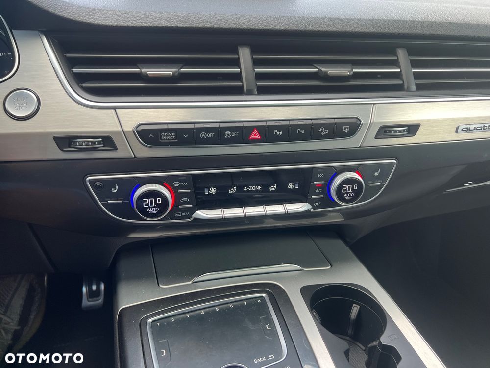 Audi Q7 - 22