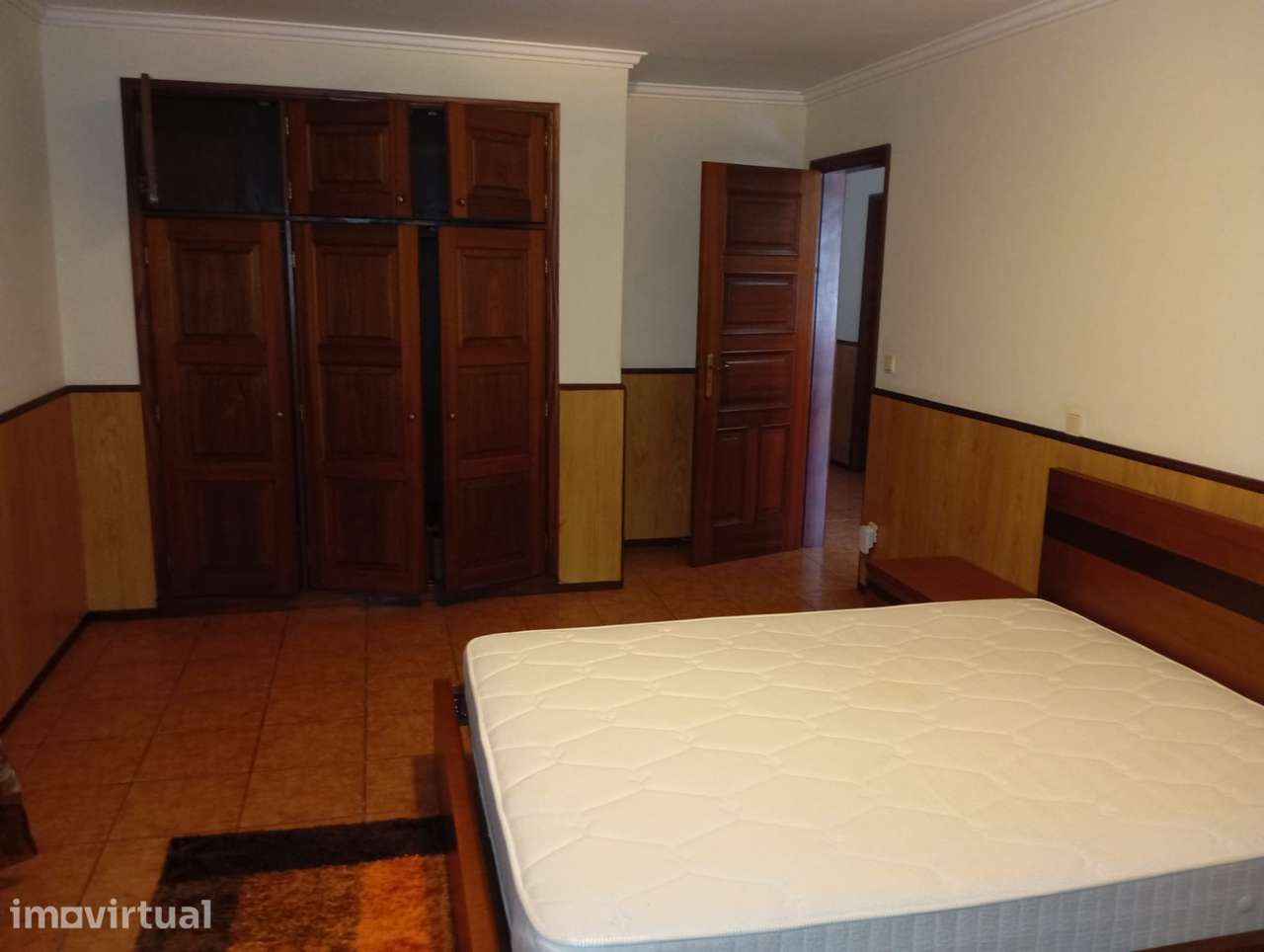 Quarto Individual em Moradia Isolada em Aveiro - Grande imagem: 5/11