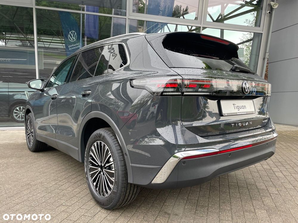 Volkswagen Tiguan - 7
