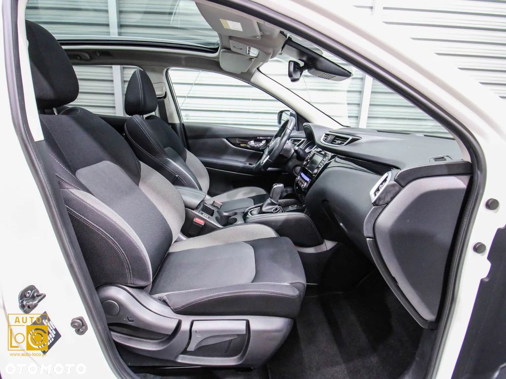 Nissan Qashqai 1.3 DIG-T N-Connecta DCT - 9