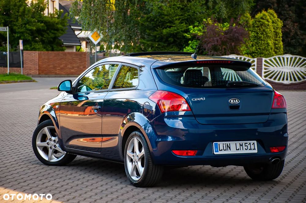 Kia ProCeed Pro_cee'd 1.6 Optimum + - 7