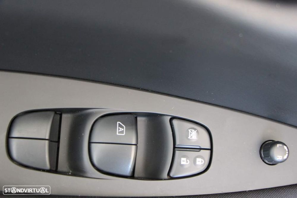 Nissan Leaf Acenta - 25