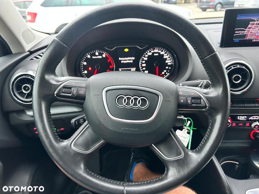 Audi A3 Sportback 1.4 TFSI cylinder on demand S tronic Ambiente - 26