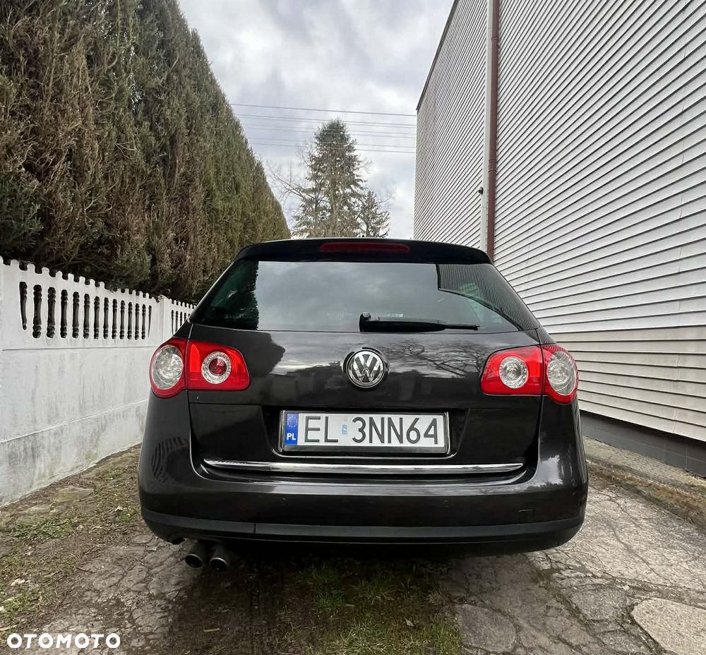 Volkswagen Passat 2.0 TDI Comfortline DSG - 3