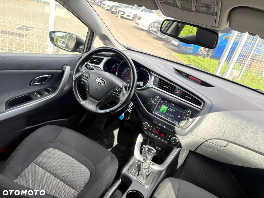 Kia Ceed 1.6 GDI L DCT - 25