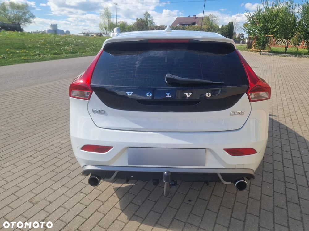 Volvo V40 D3 Geartronic RDesign - 9