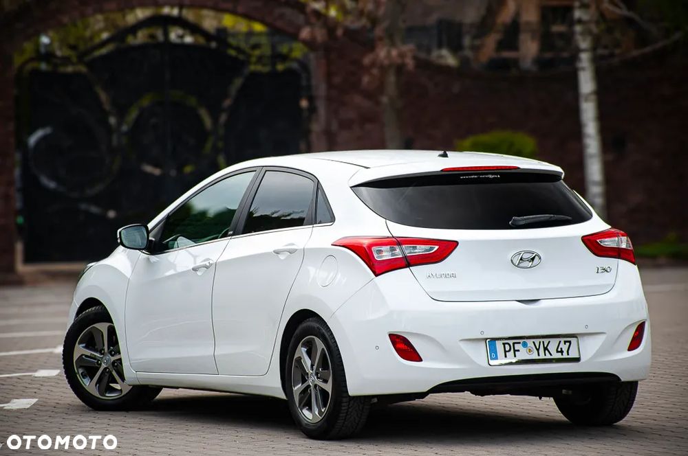 Hyundai i30 1.4 Select - 11