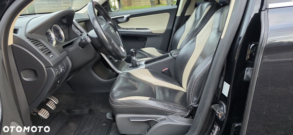 Volvo XC 60 D4 RDesign - 7