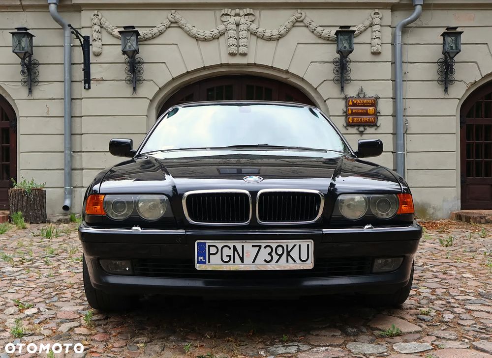 BMW Seria 7 - 2