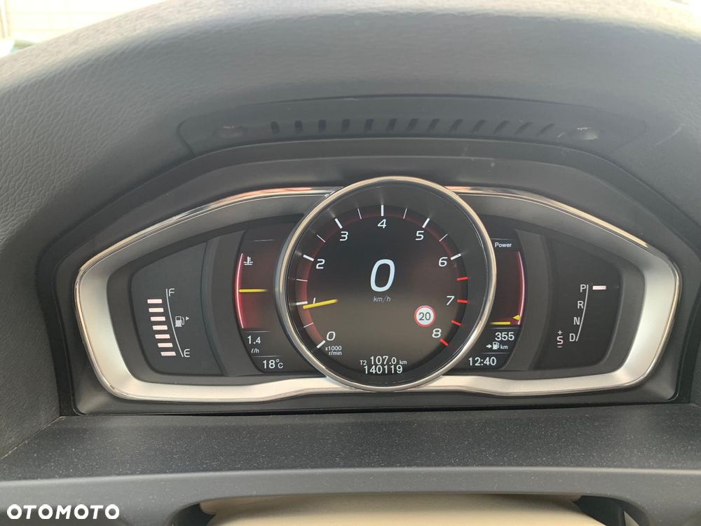 Volvo V60 T5 Geartronic Momentum - 3