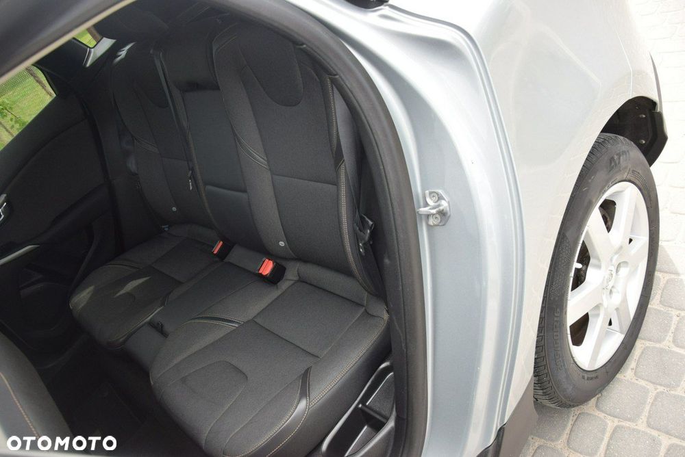 Volvo V40 Cross Country D2 Momentum - 26