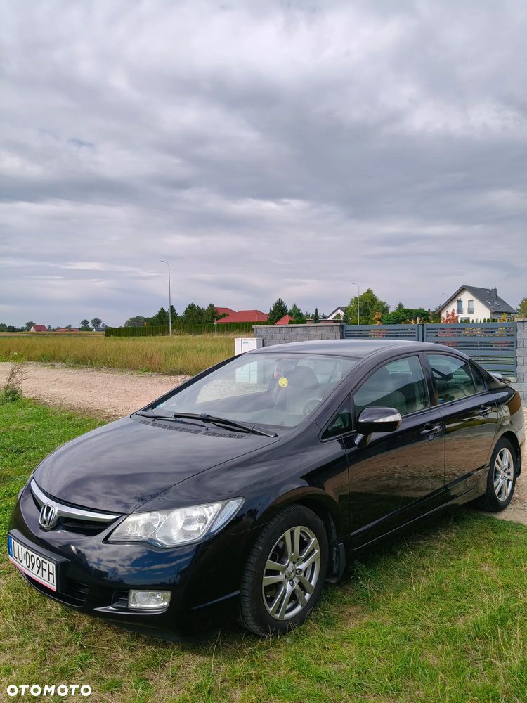 Honda Civic 1.8 Executive - 3