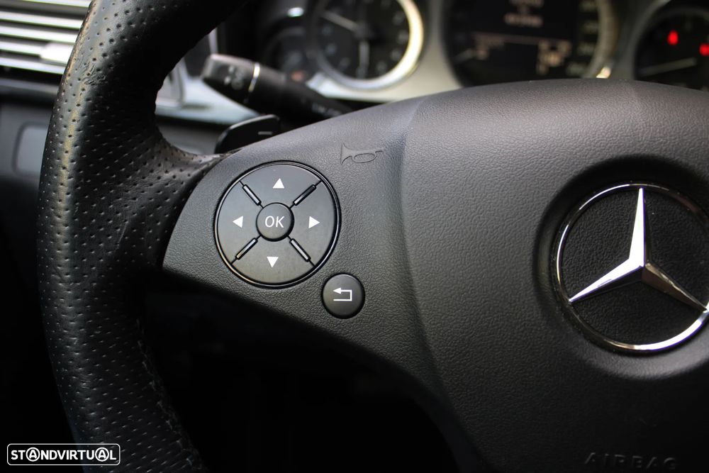 Mercedes-Benz E 350 CDI Avantgarde BlueEfficiency - 36