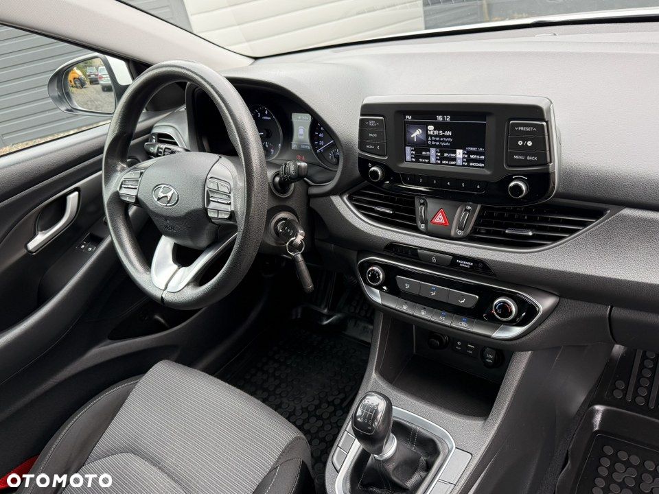 Hyundai i30 1.4 Passion Plus - 29