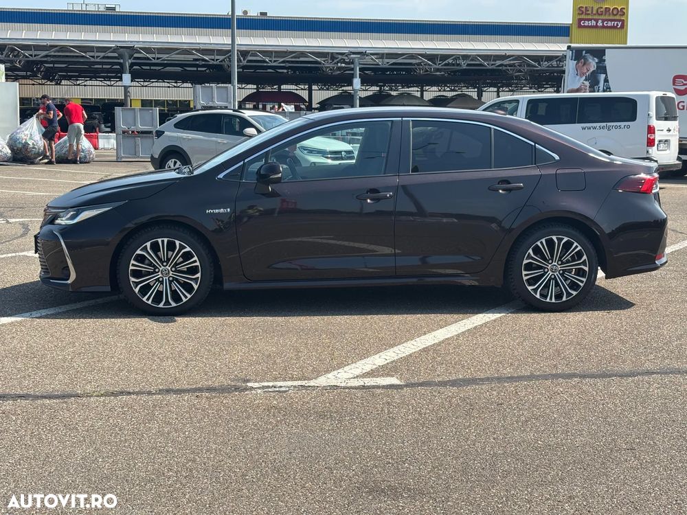 Toyota Corolla - 4