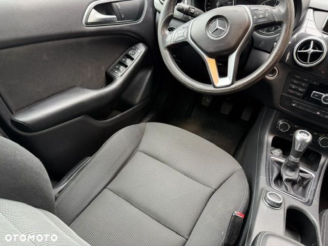 Mercedes-Benz Klasa B 180 CDI (BlueEFFICIENCY) - 10
