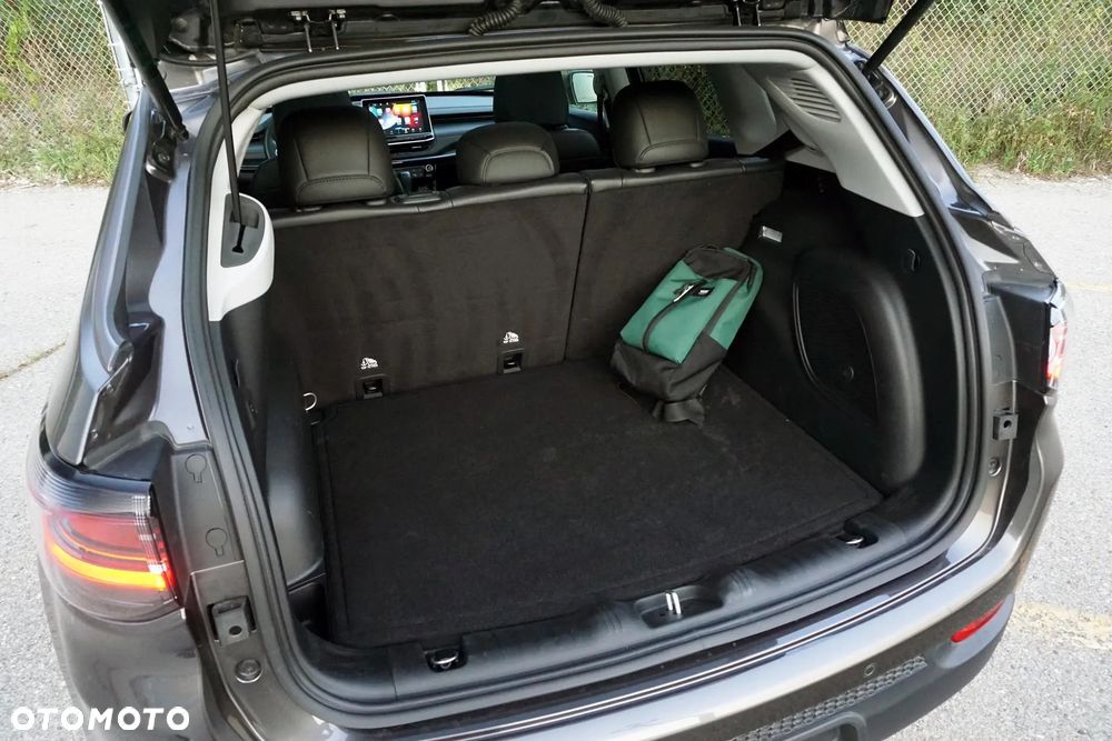 Jeep Compass - 25