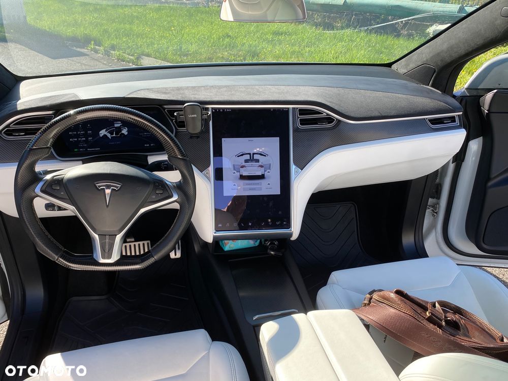 Tesla Model X 75D Allradantrieb - 3