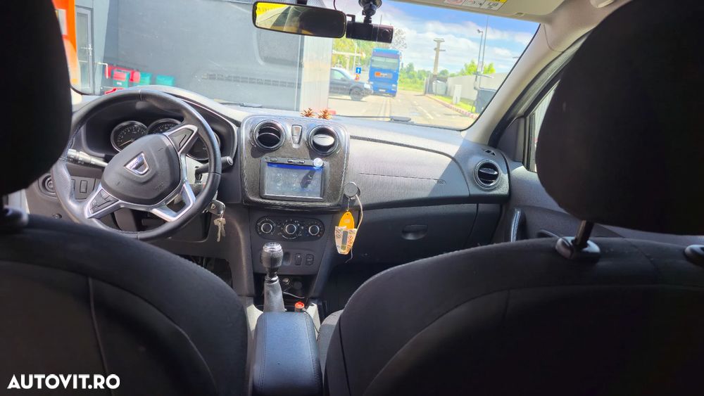 Dacia Logan 1.5 dCi Prestige - 10