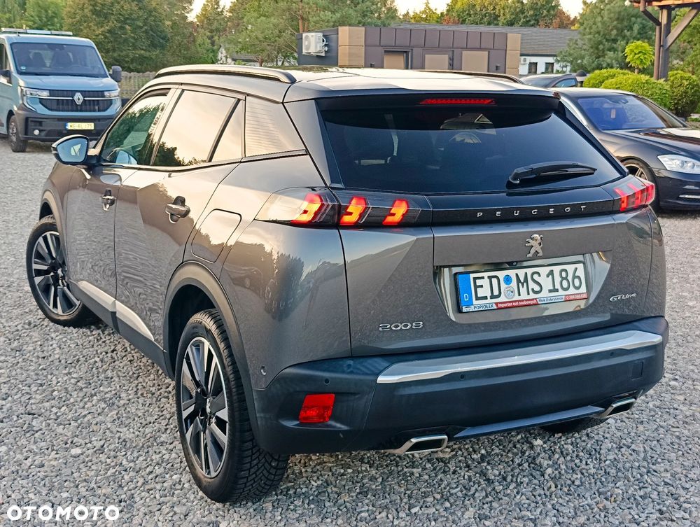 Peugeot 2008 PureTech 130 EAT8 GT Exclusive - 9