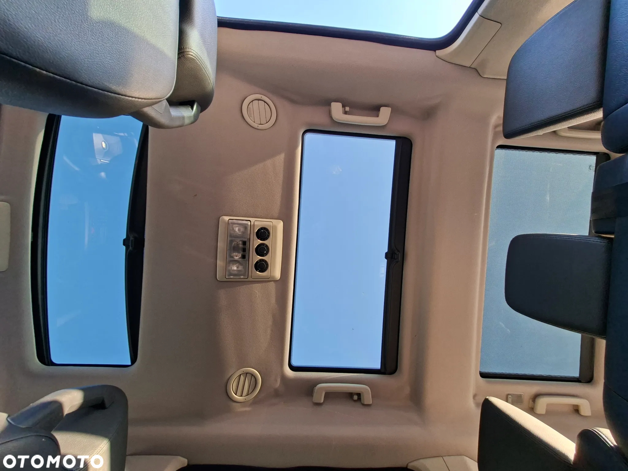 Land Rover Discovery TD V6 HSE - 29