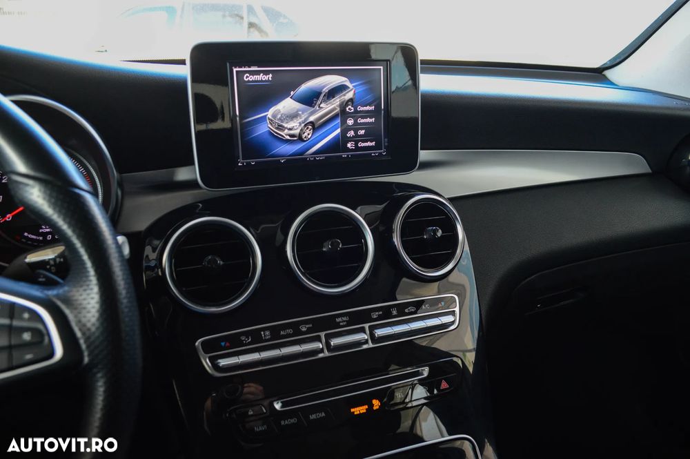 Mercedes-Benz GLC 350 e 4Matic 7G-TRONIC Exclusive - 25