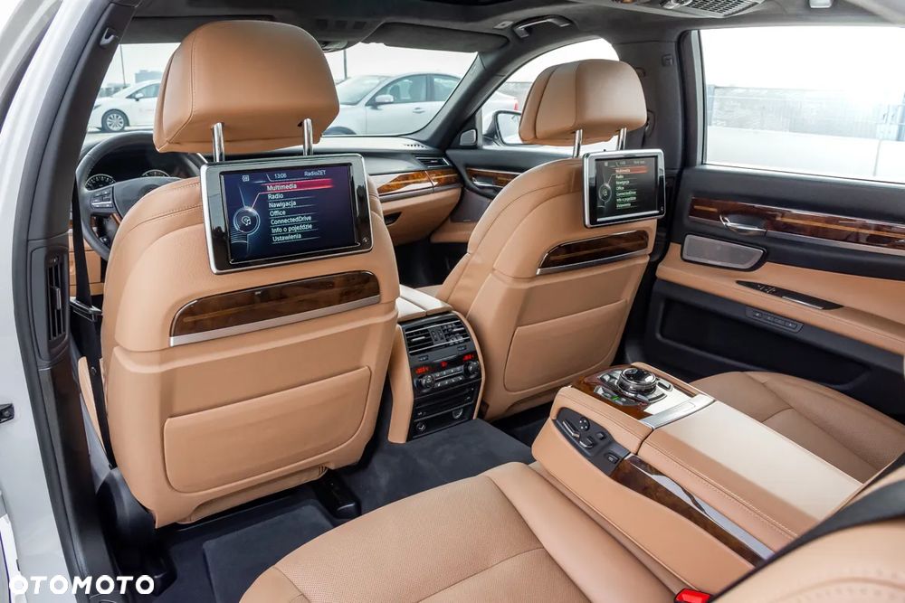BMW Seria 7 760i L - 14