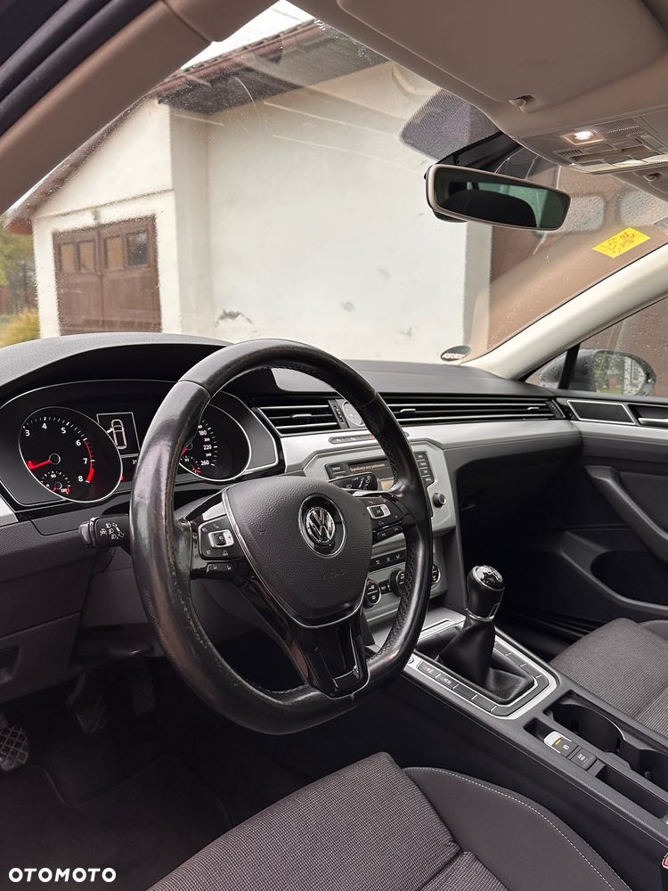 Volkswagen Passat Variant - 12