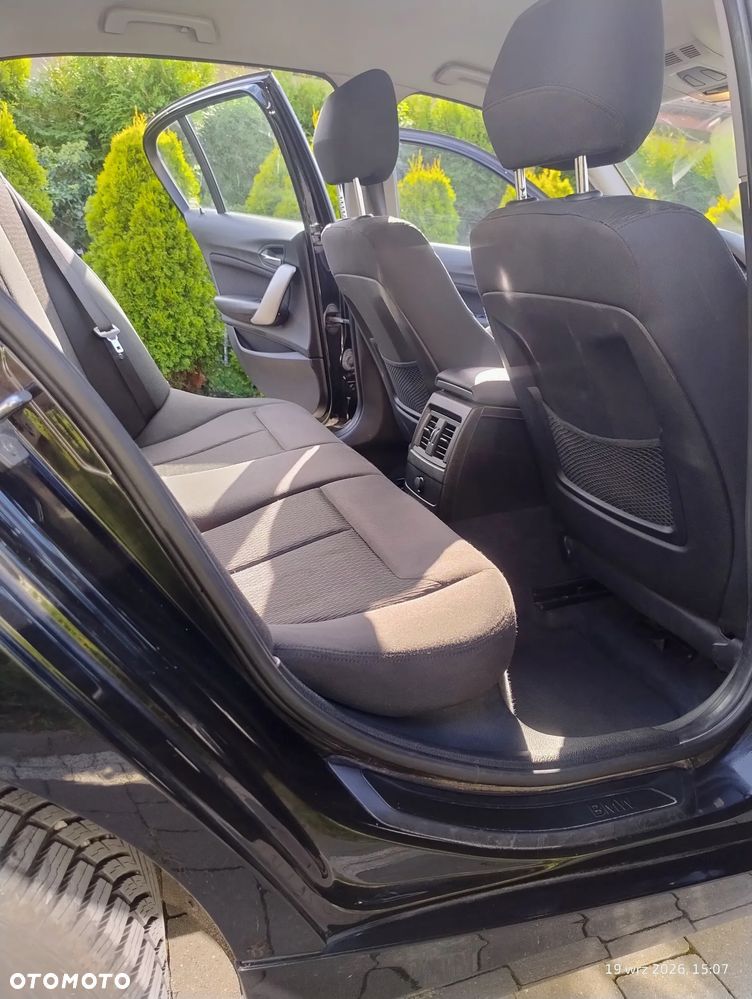 BMW Seria 1 114i - 12