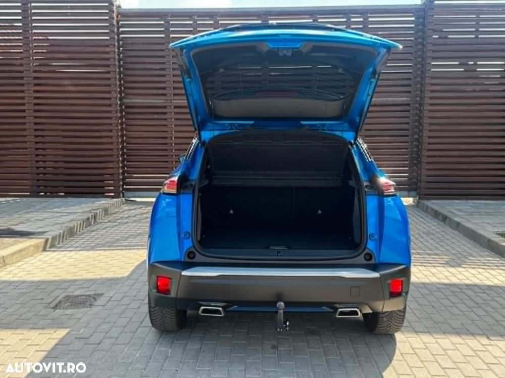 Peugeot 2008 PureTech 130 EAT8 GT Exclusive - 14
